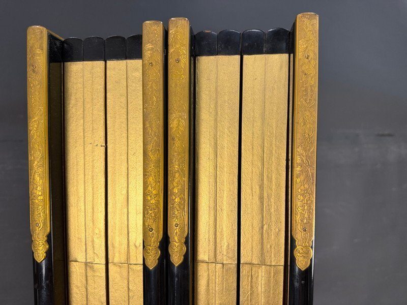 Tall Gold · A Screen Pair · photograph 8