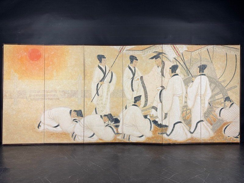 Figures in Six Panels · photograph 2