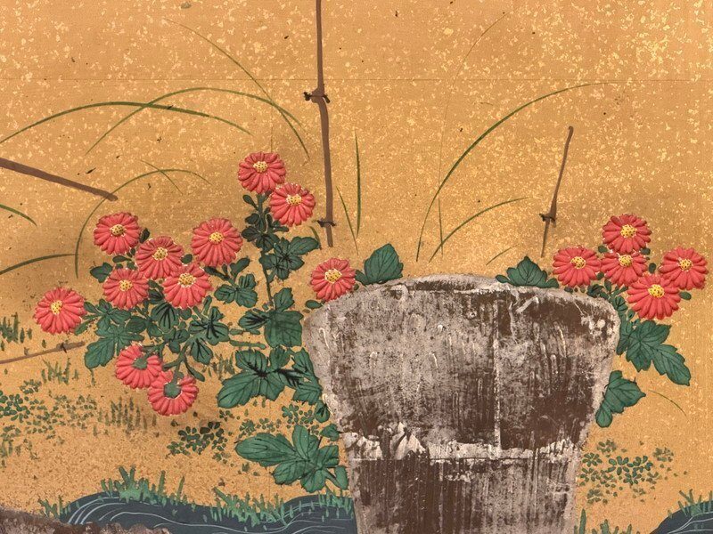 Flowers in Raised Pigment on Gold · photograph 7