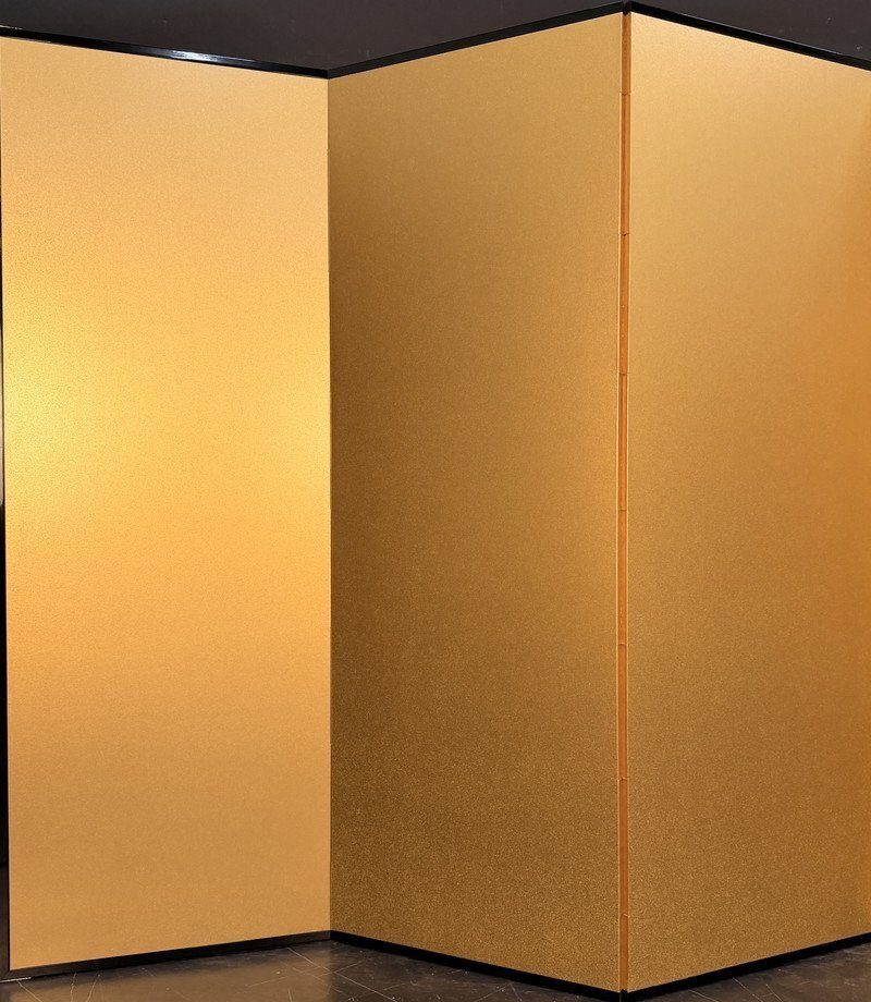 Scattered Gold · A Screen Pair · photograph 5