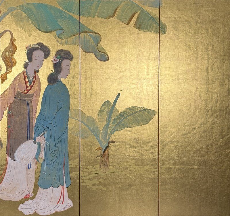 Figures & Children on Gold · photograph 3